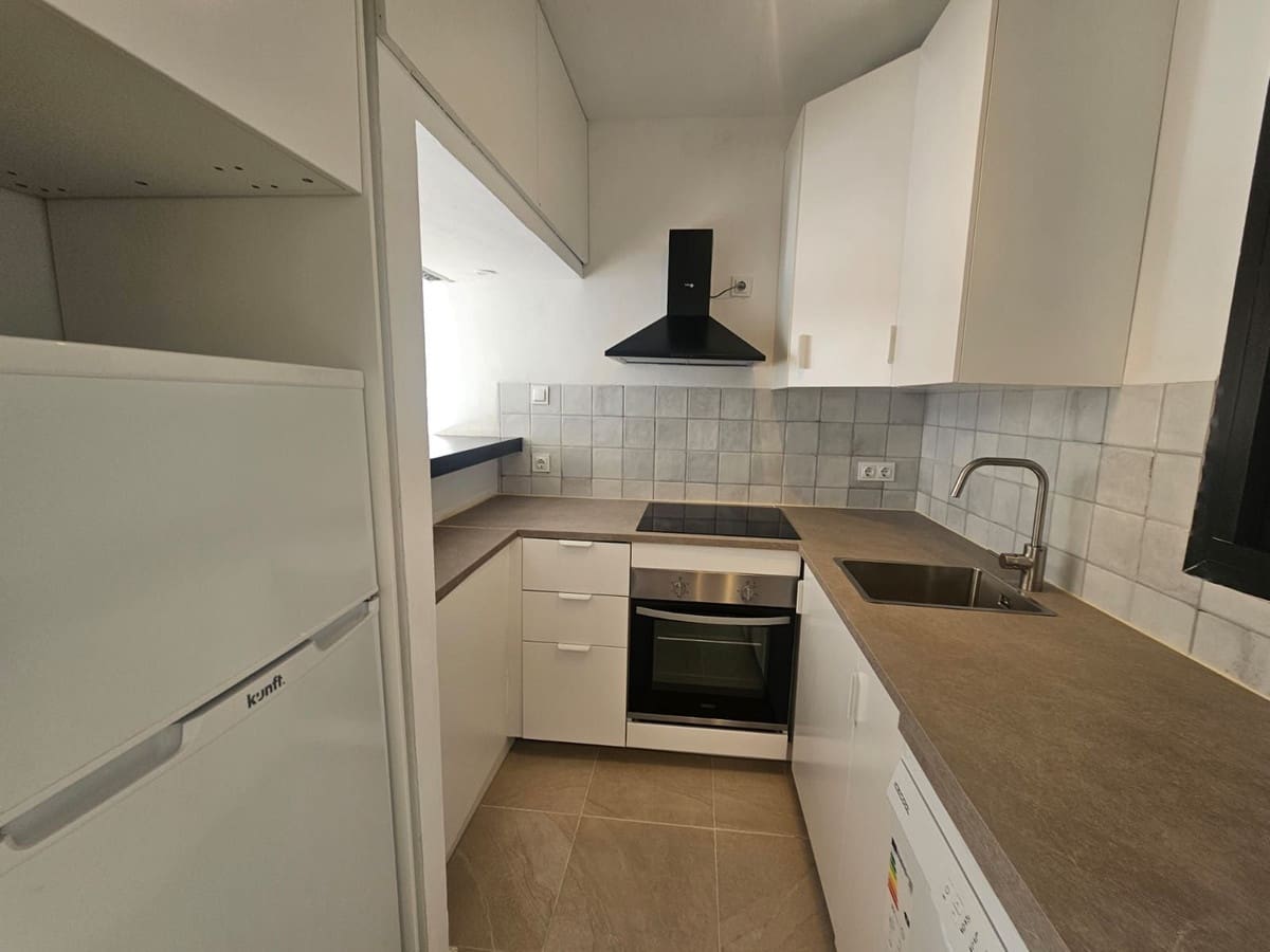 1 soverom Leilighet til salgs i Riviera del Sol med svømmebasseng - € 259 000 (Ref: 9737208)