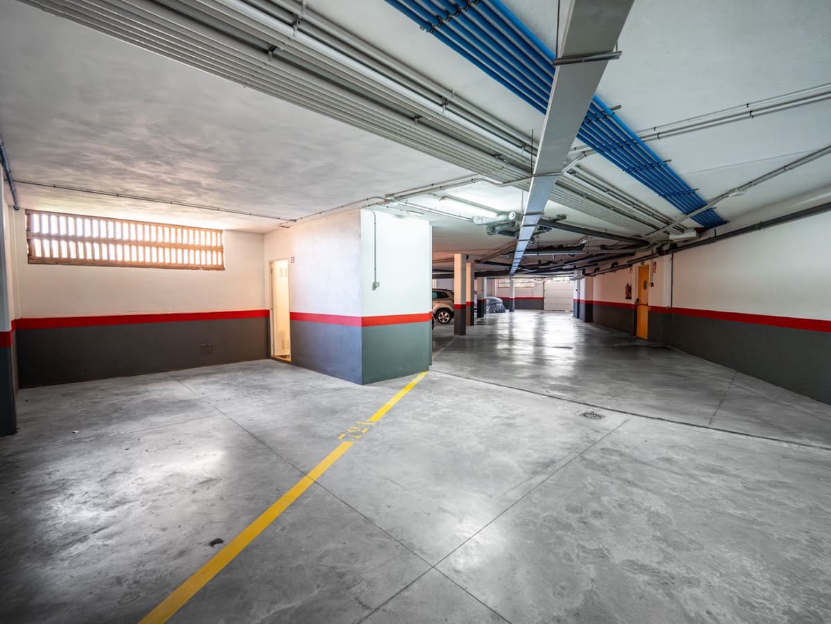 2 bedroom Penthouse for sale in Benalmadena with pool garage - € 525,000 (Ref: 9737240)