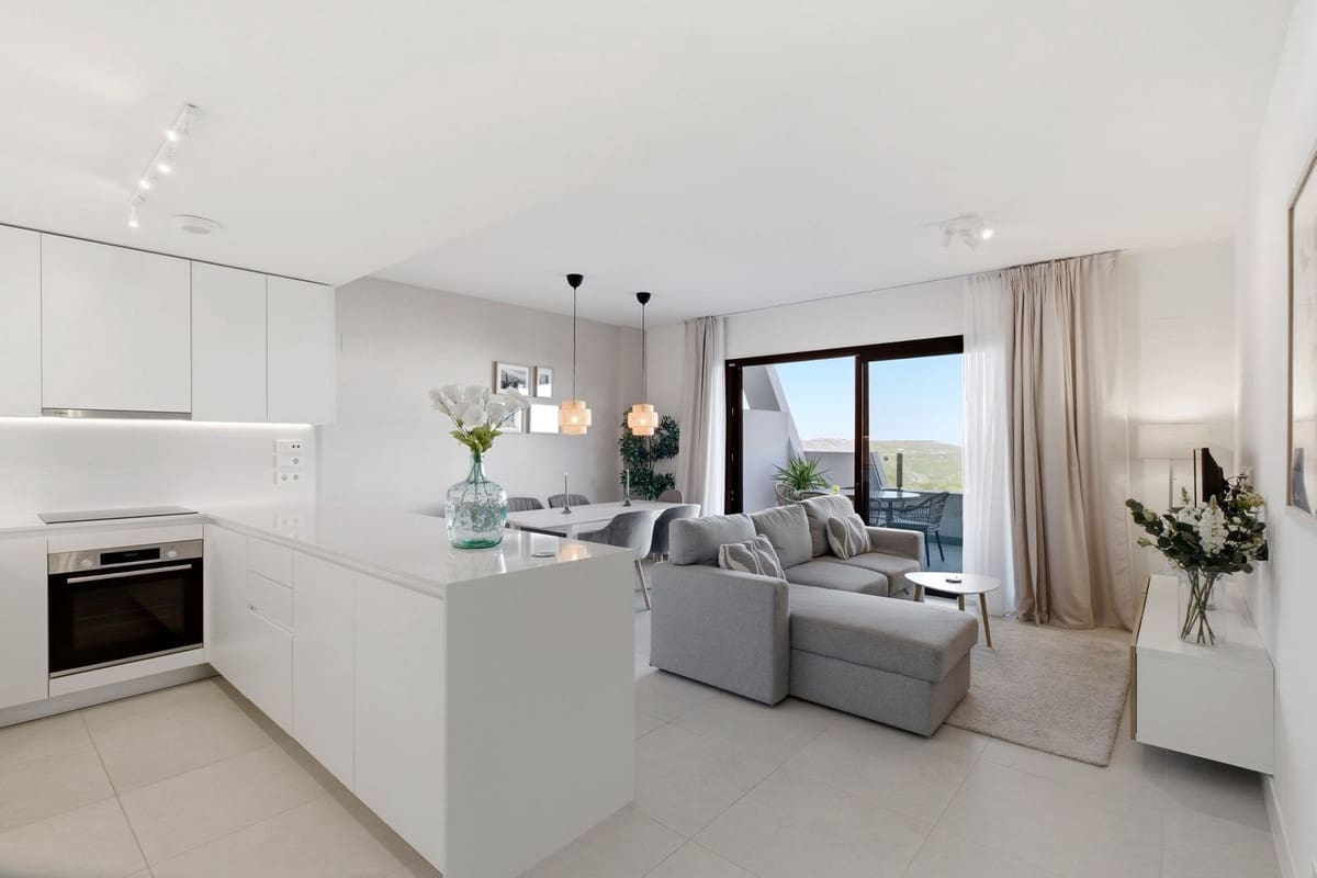 2 Zimmer Apartment zu verkaufen in La Cala de Mijas mit Pool Garage - 469.000 € (Ref: 9747329)