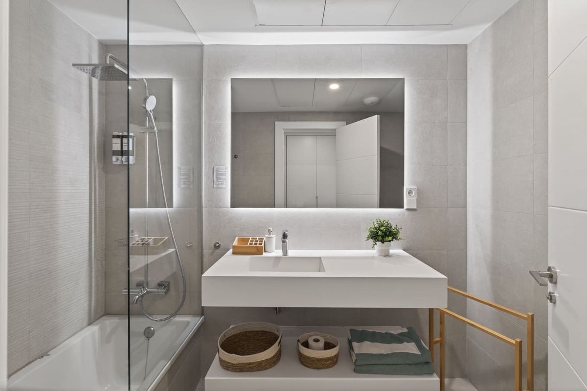 2 Zimmer Apartment zu verkaufen in La Cala de Mijas mit Pool Garage - 469.000 € (Ref: 9747329)