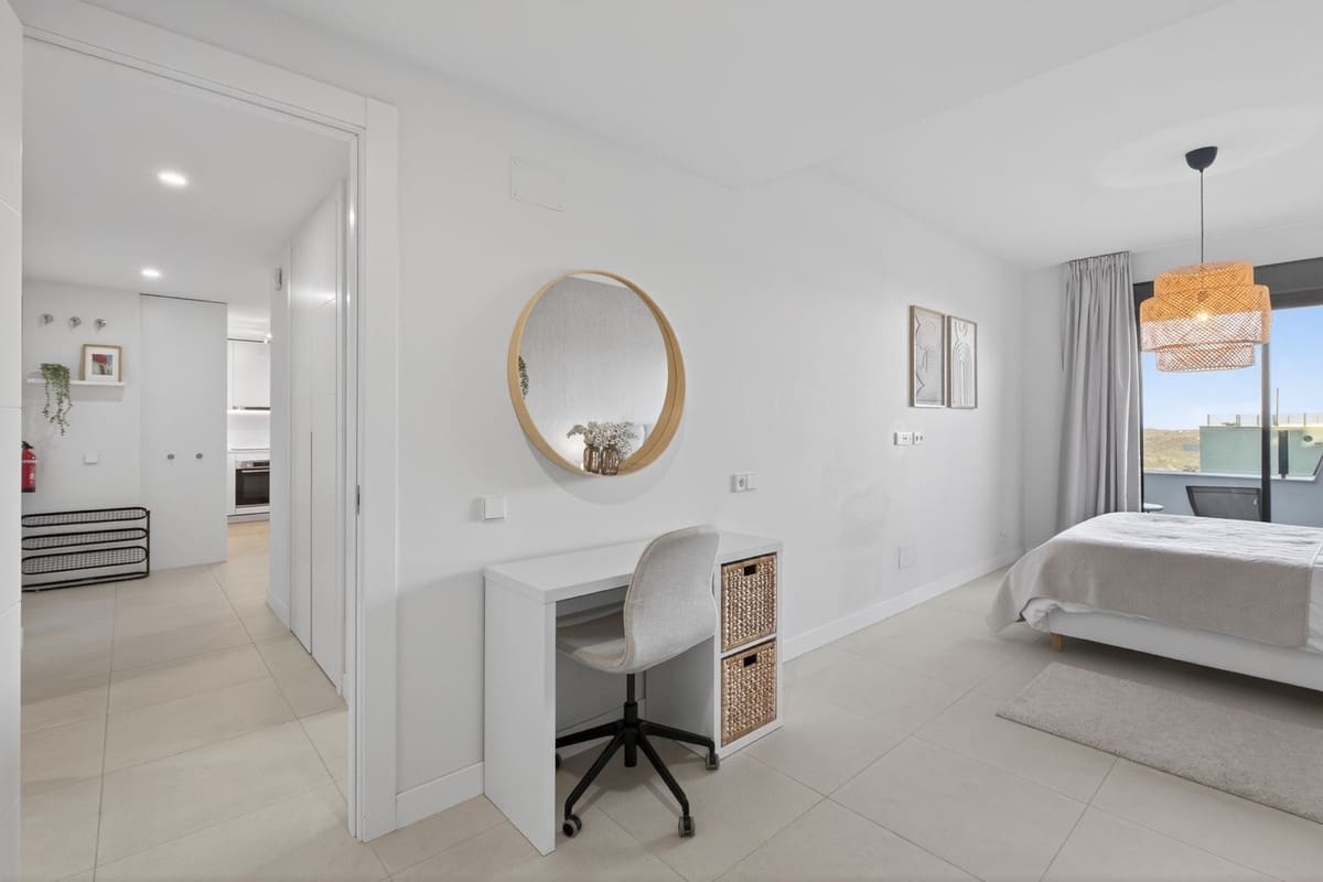 2 Zimmer Apartment zu verkaufen in La Cala de Mijas mit Pool Garage - 469.000 € (Ref: 9747329)