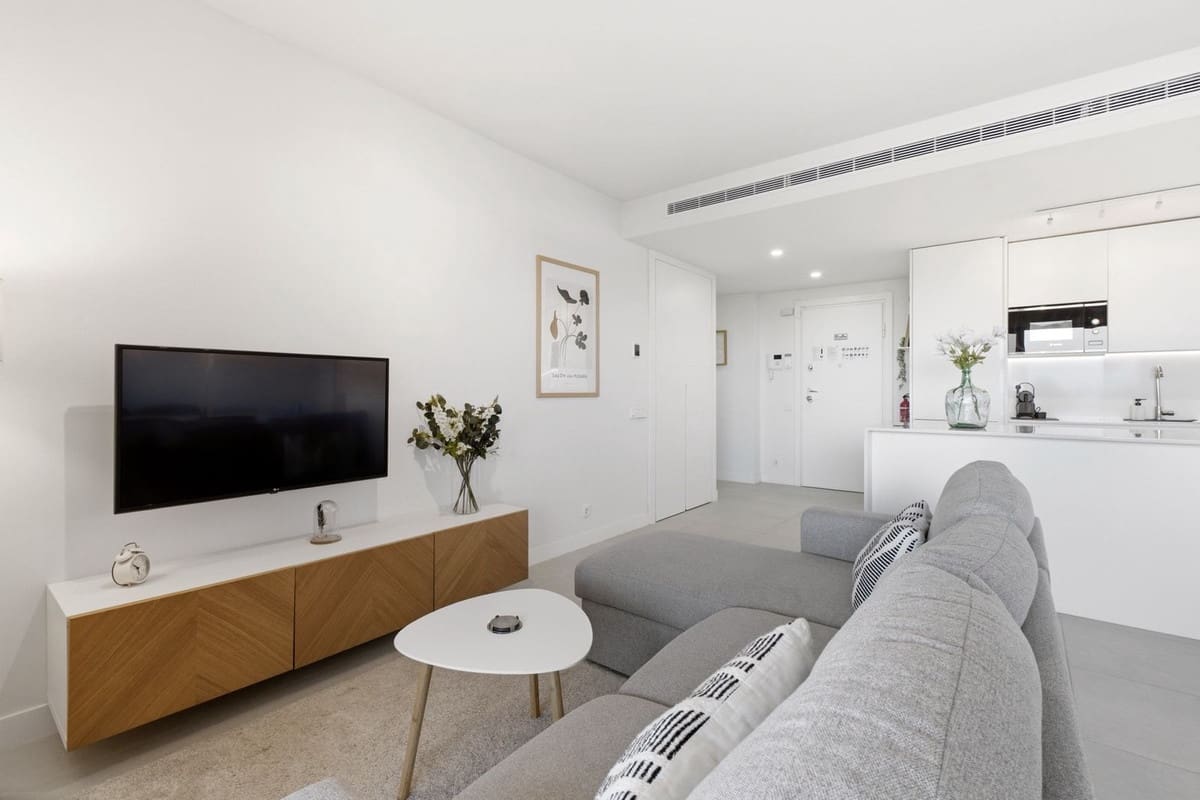 2 Zimmer Apartment zu verkaufen in La Cala de Mijas mit Pool Garage - 469.000 € (Ref: 9747329)