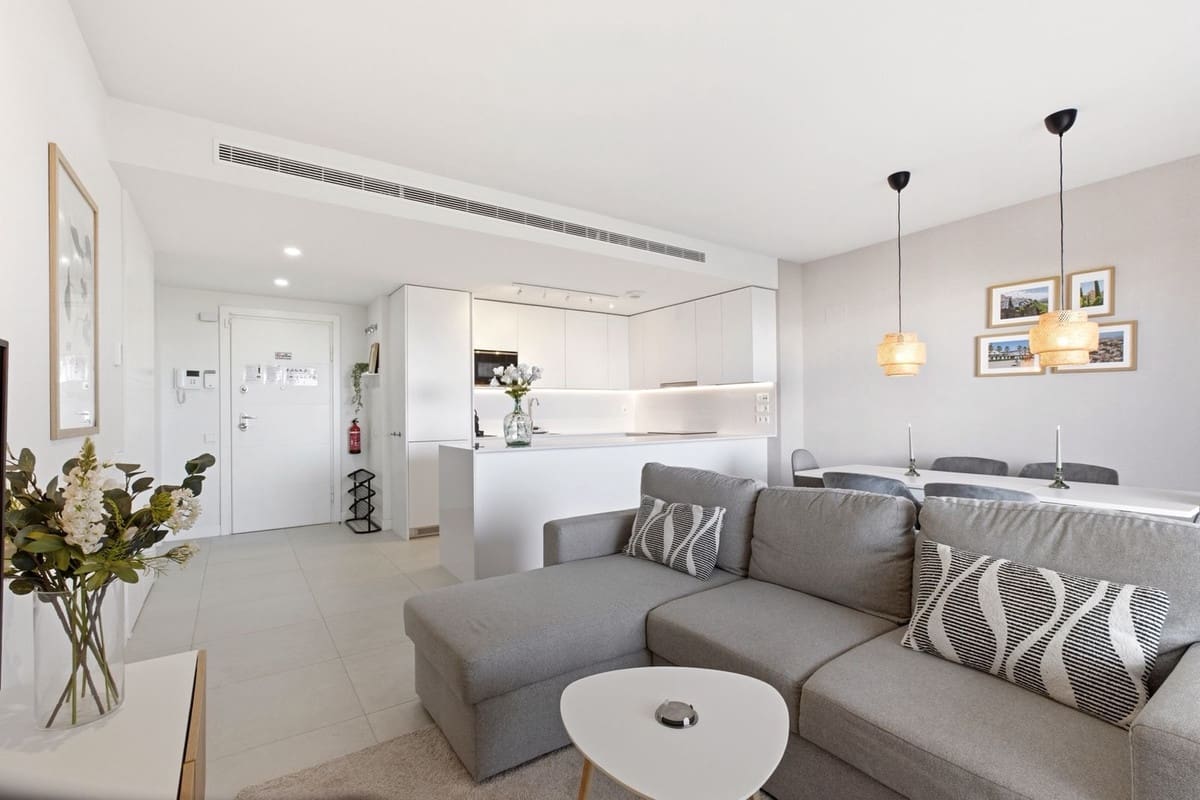 2 Zimmer Apartment zu verkaufen in La Cala de Mijas mit Pool Garage - 469.000 € (Ref: 9747329)