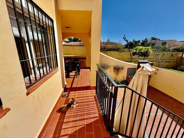 2 slaapkamer Appartement te koop in Torremolinos met zwembad garage - € 358.000 (Ref: 9747345)