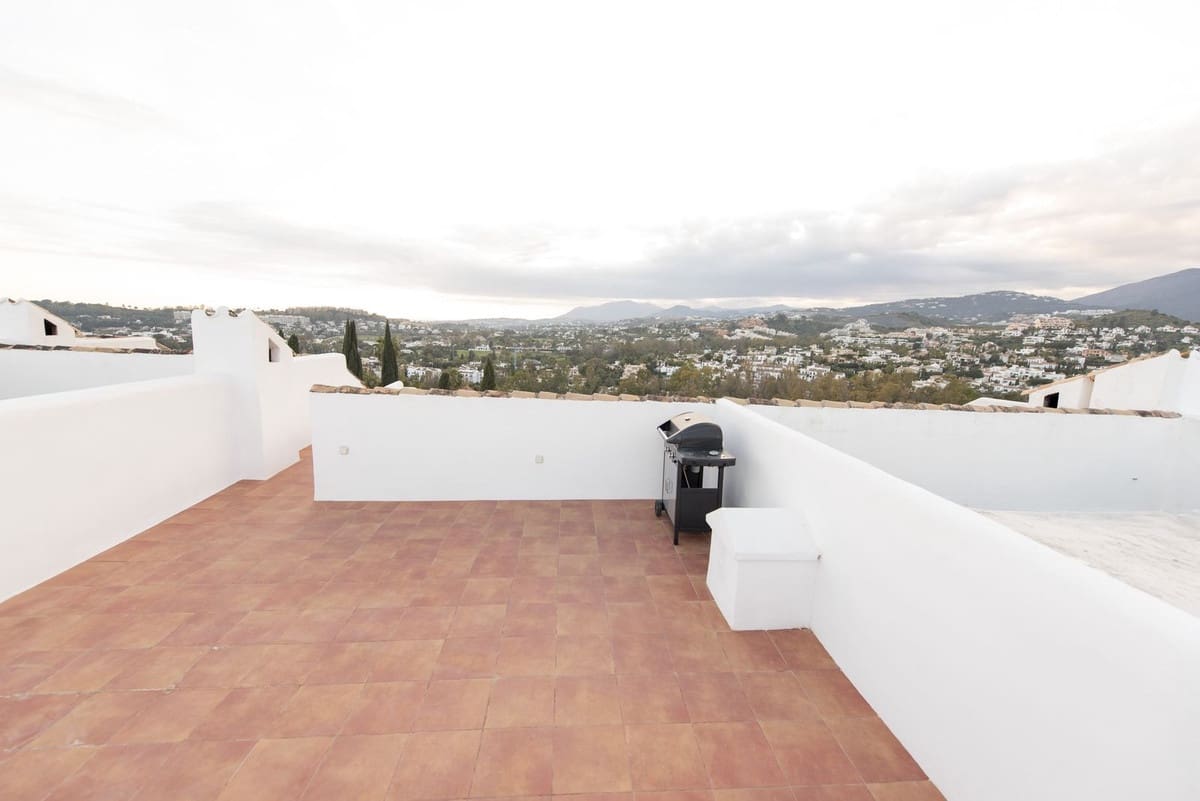 3 bedroom Townhouse for sale in Nueva Andalucia with pool - € 1,550,000 (Ref: 9747347)