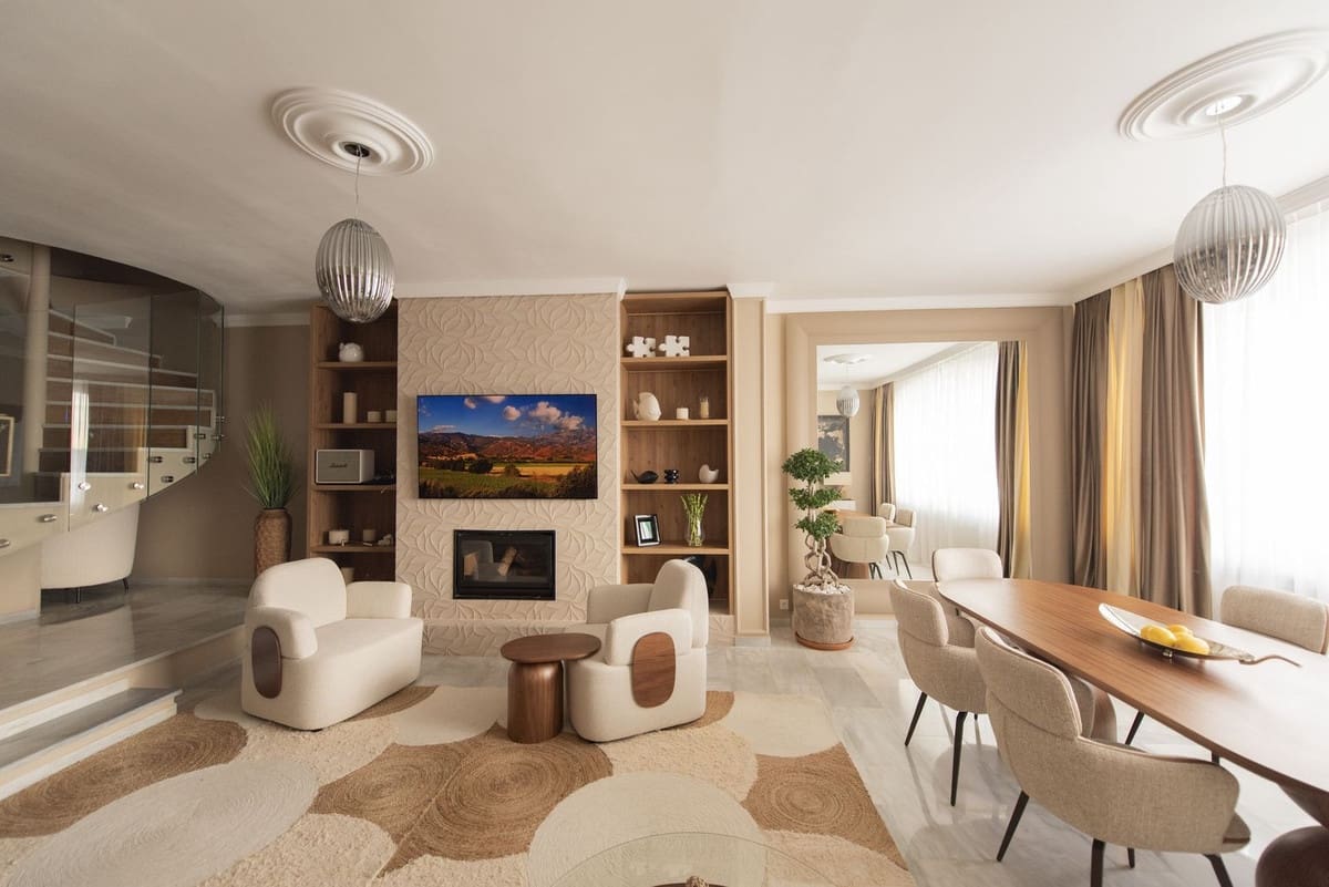 3 bedroom Townhouse for sale in Nueva Andalucia with pool - € 1,550,000 (Ref: 9747347)