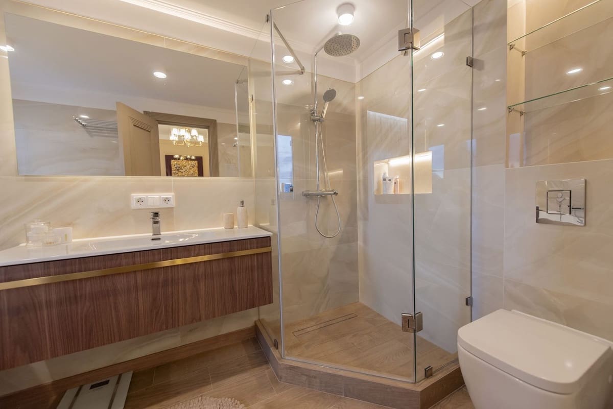 3 bedroom Townhouse for sale in Nueva Andalucia with pool - € 1,550,000 (Ref: 9747347)