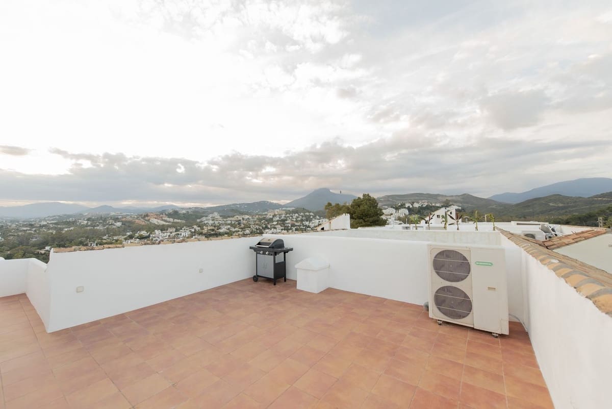 3 bedroom Townhouse for sale in Nueva Andalucia with pool - € 1,550,000 (Ref: 9747347)
