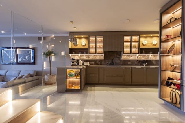 3 soverom Hus til salgs i Nueva Andalucia, Marbella med svømmebasseng - € 1 550 000 (Ref: 9747347)