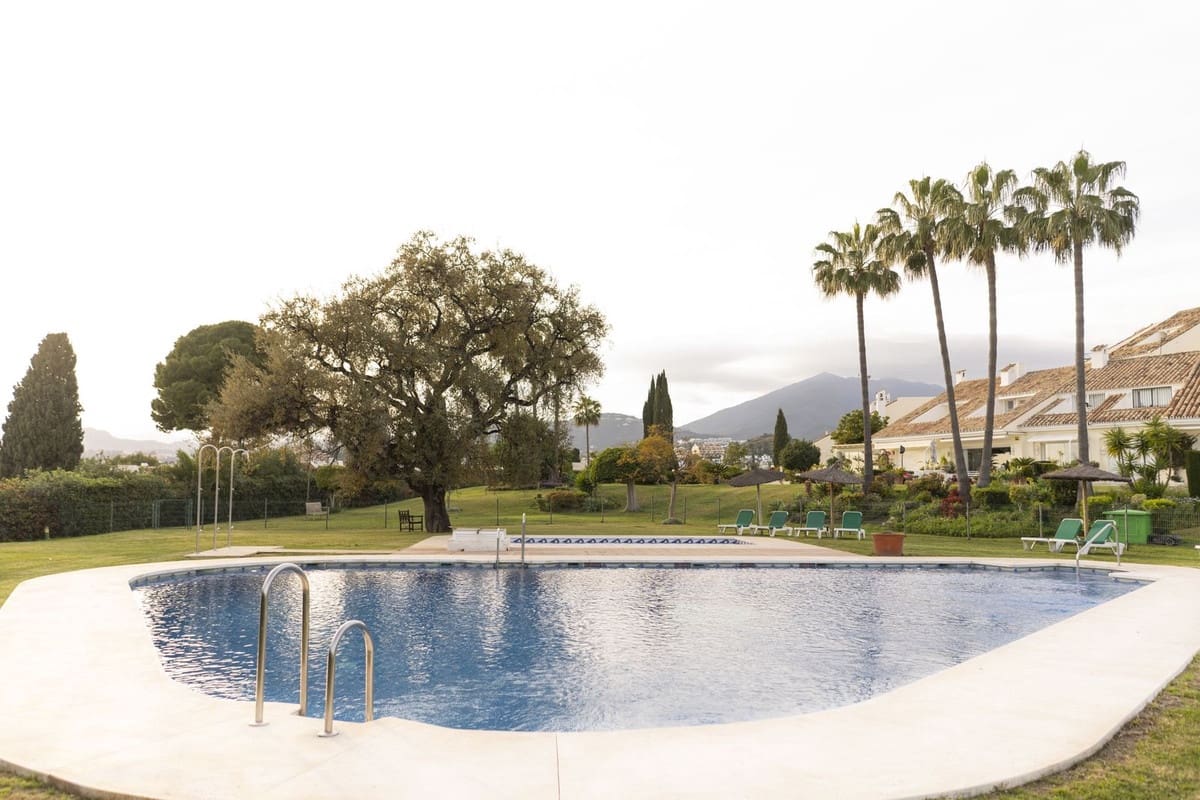 3 bedroom Townhouse for sale in Nueva Andalucia with pool - € 1,550,000 (Ref: 9747347)