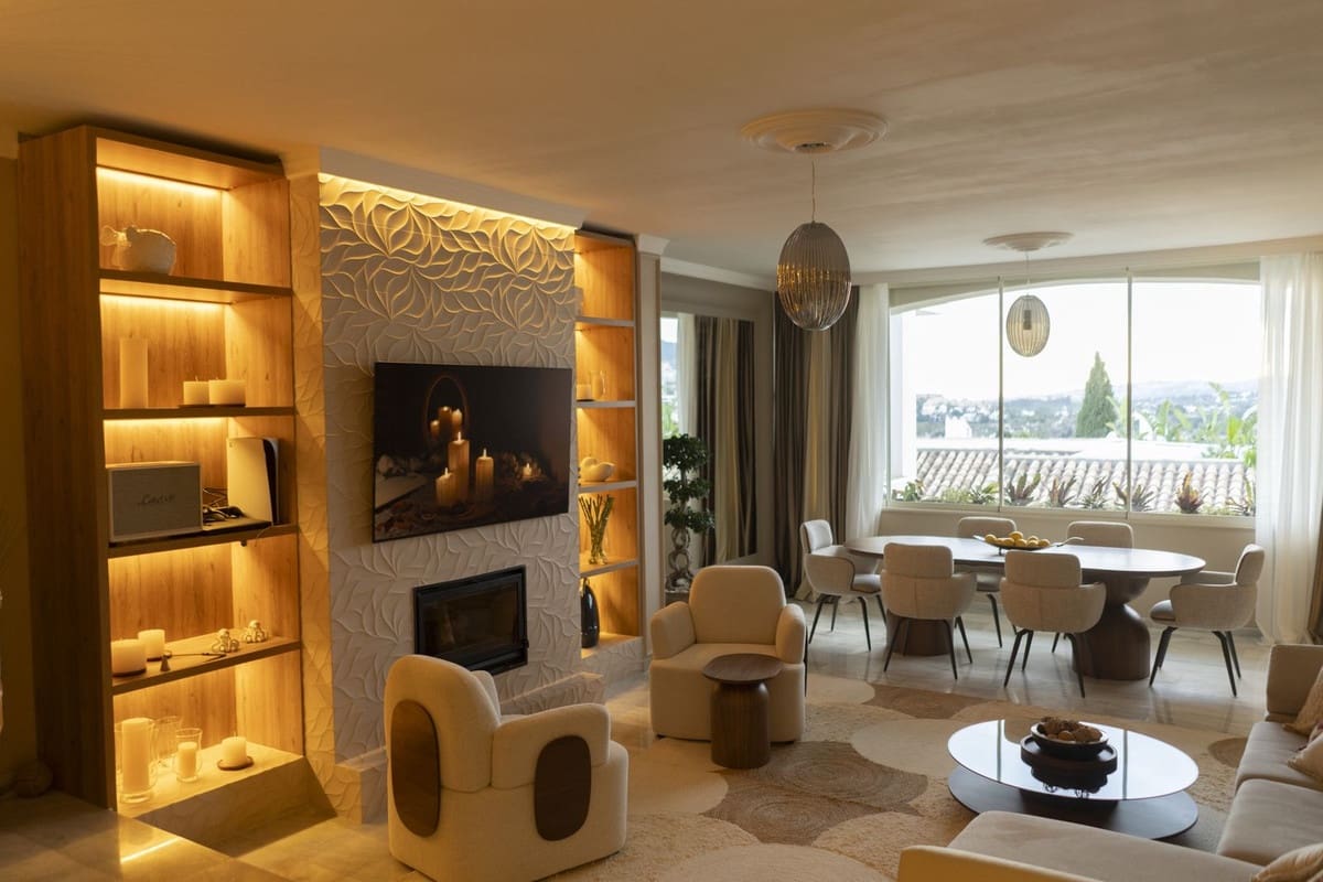 3 bedroom Townhouse for sale in Nueva Andalucia with pool - € 1,550,000 (Ref: 9747347)