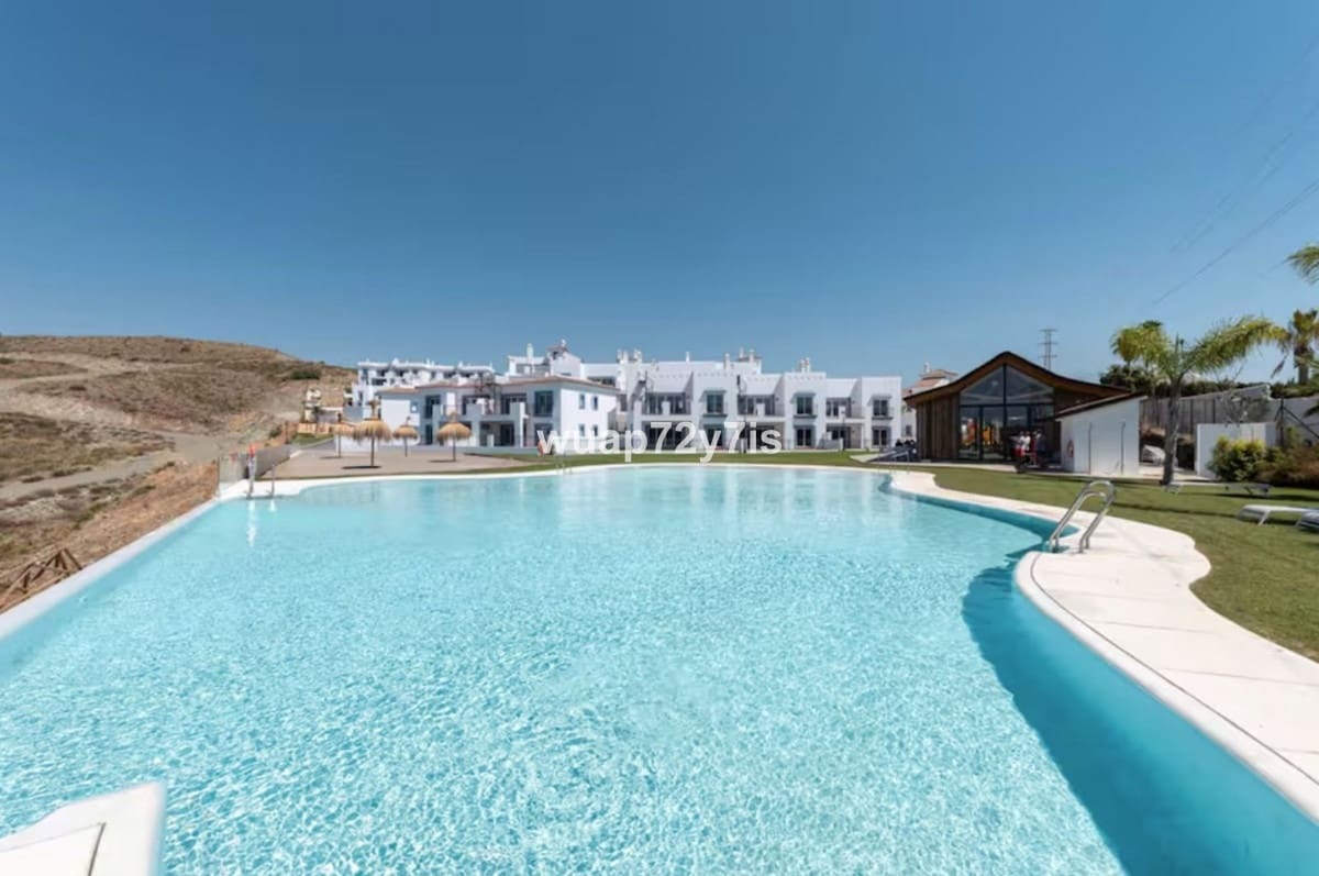 3 bedroom Apartment for sale in Benahavis with pool garage - € 550,000 (Ref: 9747349)