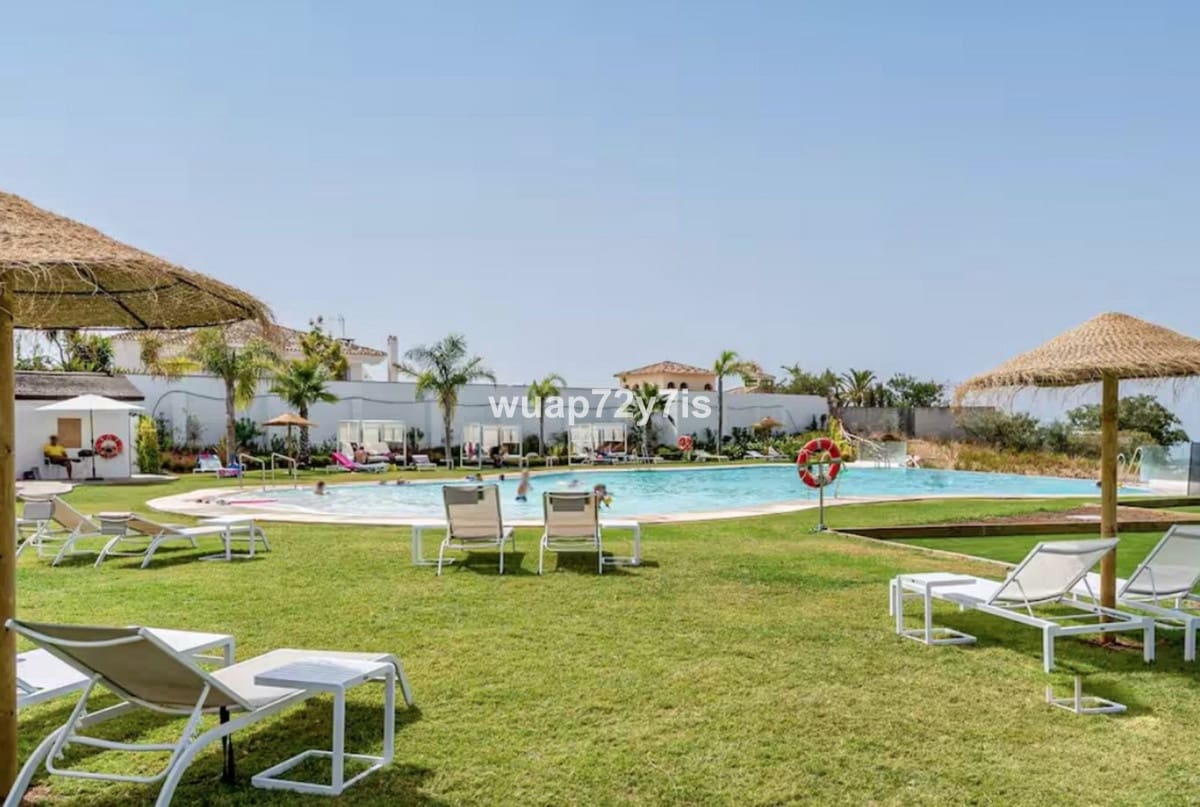 3 bedroom Apartment for sale in Benahavis with pool garage - € 550,000 (Ref: 9747349)