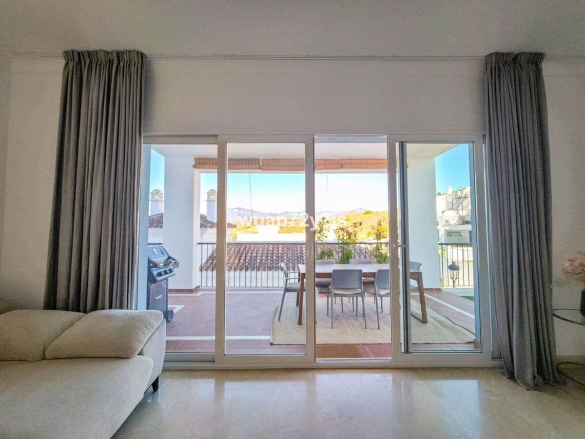 3 bedroom Apartment for sale in Benahavis with pool garage - € 550,000 (Ref: 9747349)