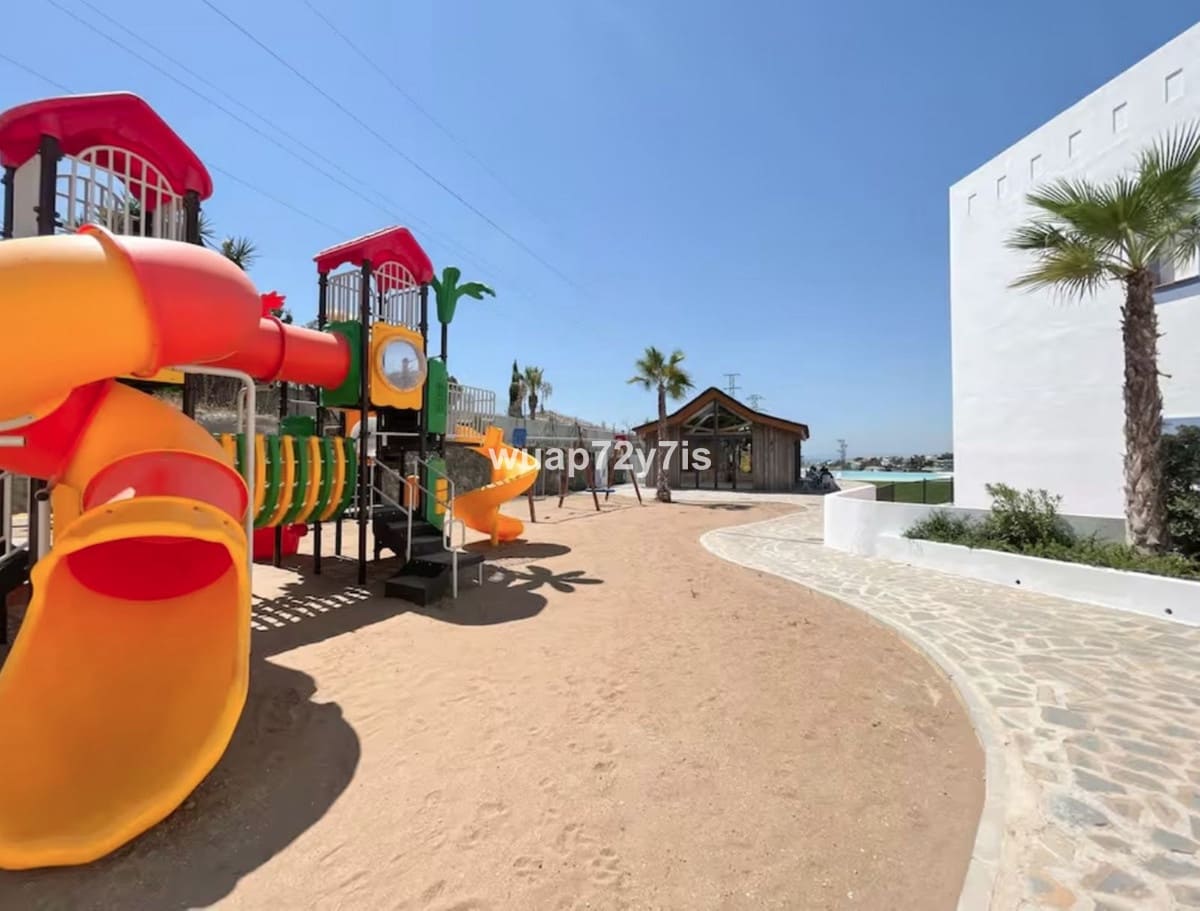 3 bedroom Apartment for sale in Benahavis with pool garage - € 550,000 (Ref: 9747349)