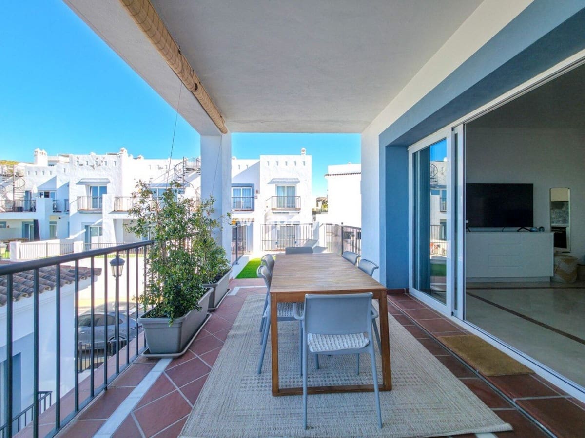 3 bedroom Apartment for sale in Benahavis with pool garage - € 550,000 (Ref: 9747349)