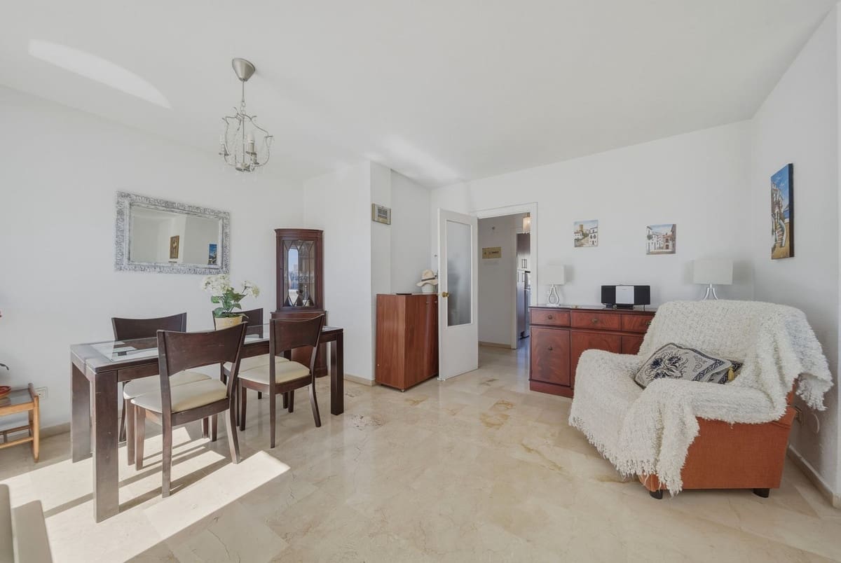 1 sovrum Takvåning till salu i Benalmadena Costa med pool garage - 290 000 € (Ref: 9748345)