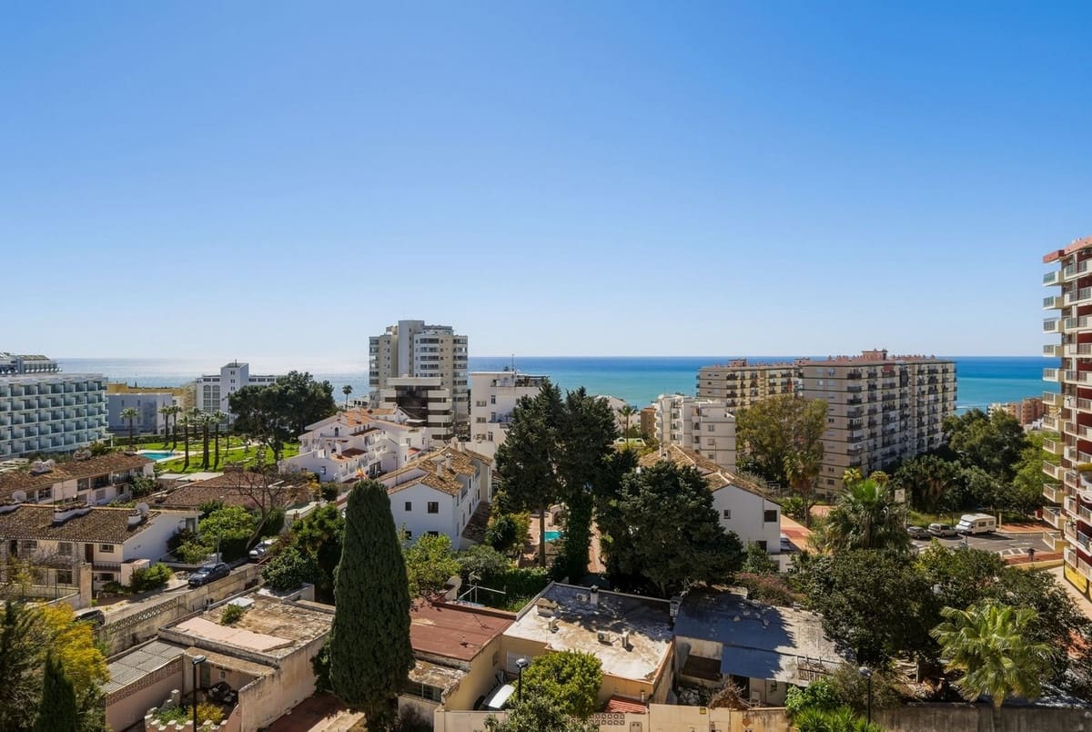 1 sovrum Takvåning till salu i Benalmadena Costa med pool garage - 290 000 € (Ref: 9748345)
