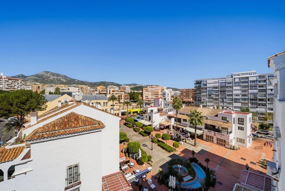 1 sovrum Takvåning till salu i Benalmadena Costa med pool garage - 290 000 € (Ref: 9748345)