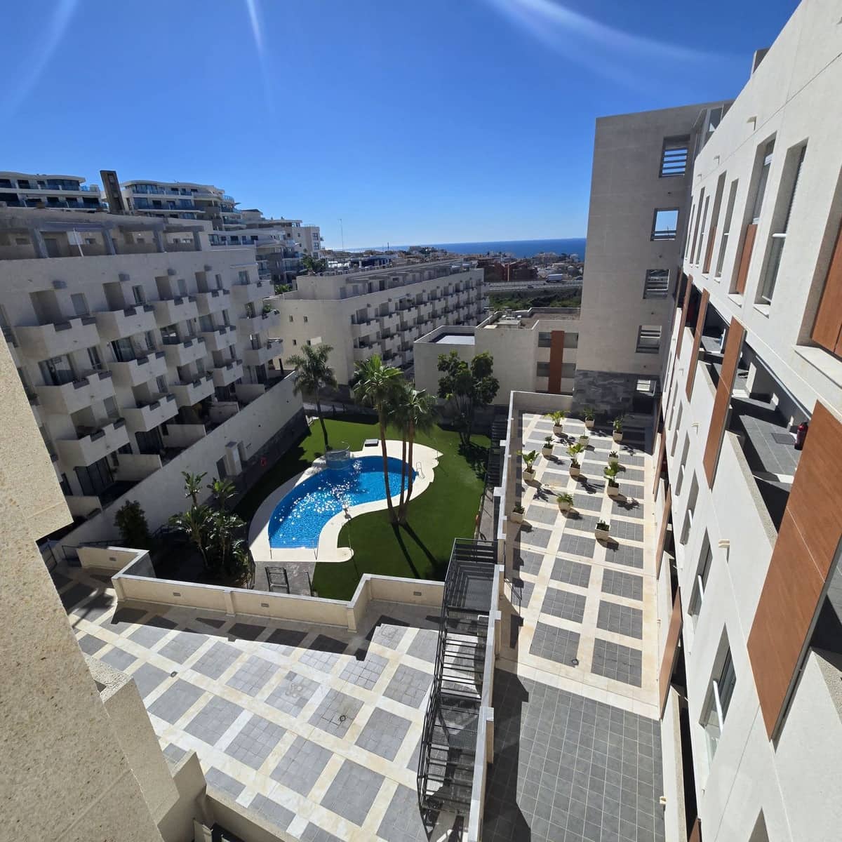 Apartamento de 2 habitaciones en Riviera del Sol en venta con piscina garaje - 335.000 € (Ref: 9748349)