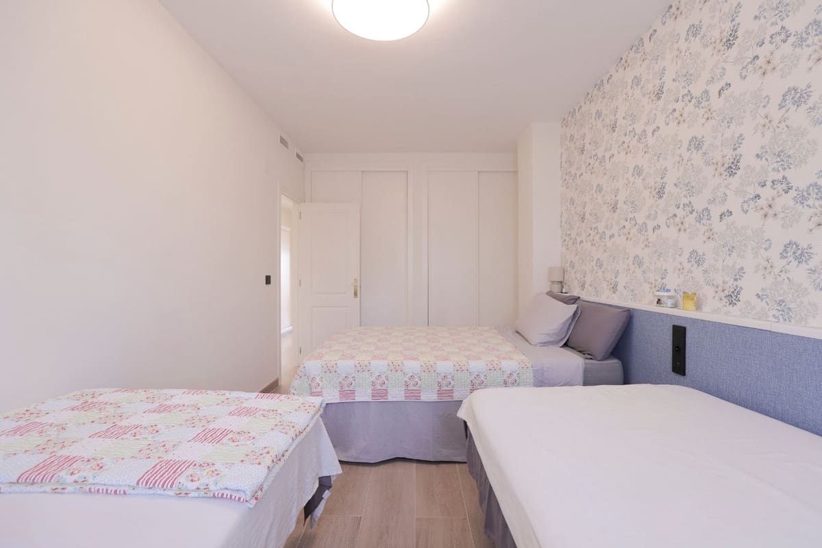 3 chambre Appartement à vendre à Cabopino avec piscine garage - 549 000 € (Ref: 9749205)