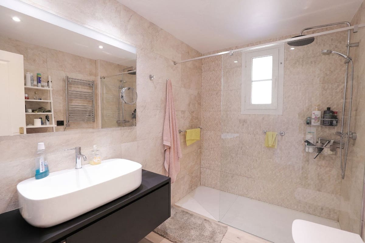 3 chambre Appartement à vendre à Cabopino avec piscine garage - 549 000 € (Ref: 9749205)