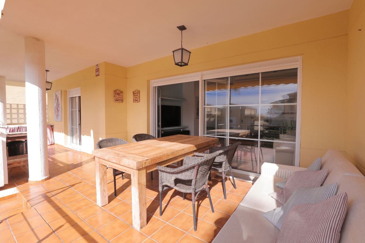 3 chambre Appartement à vendre à Cabopino avec piscine garage - 549 000 € (Ref: 9749205)