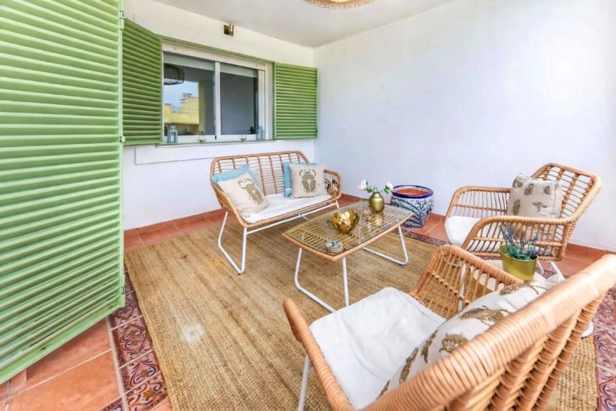 1 bedroom Apartment for sale in Nueva Andalucia with pool garage - € 355,000 (Ref: 9749233)