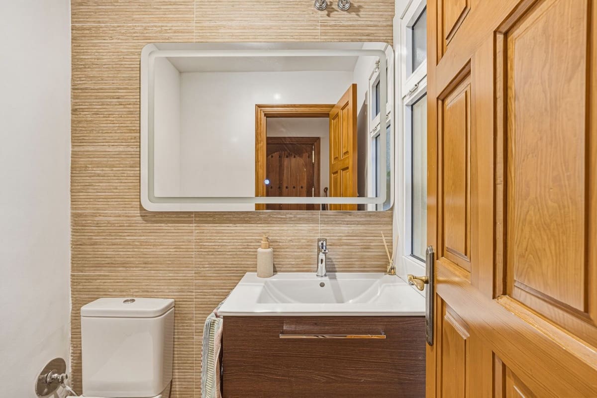 3 sypialnia Dom na sprzedaż w Las Lagunas de Mijas z basenem garażem - 490 000 € (Ref: 9749350)