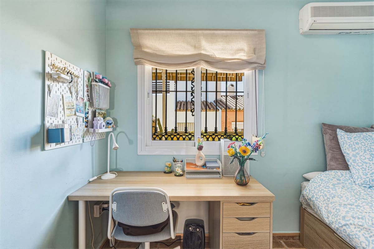 3 sypialnia Dom na sprzedaż w Las Lagunas de Mijas z basenem garażem - 490 000 € (Ref: 9749350)