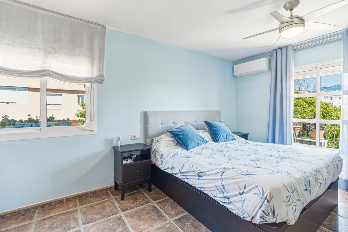 3 sypialnia Dom na sprzedaż w Las Lagunas de Mijas z basenem garażem - 490 000 € (Ref: 9749350)