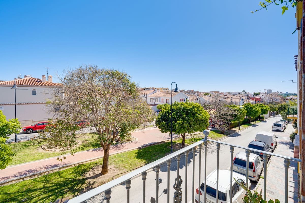 3 sypialnia Dom na sprzedaż w Las Lagunas de Mijas z basenem garażem - 490 000 € (Ref: 9749350)