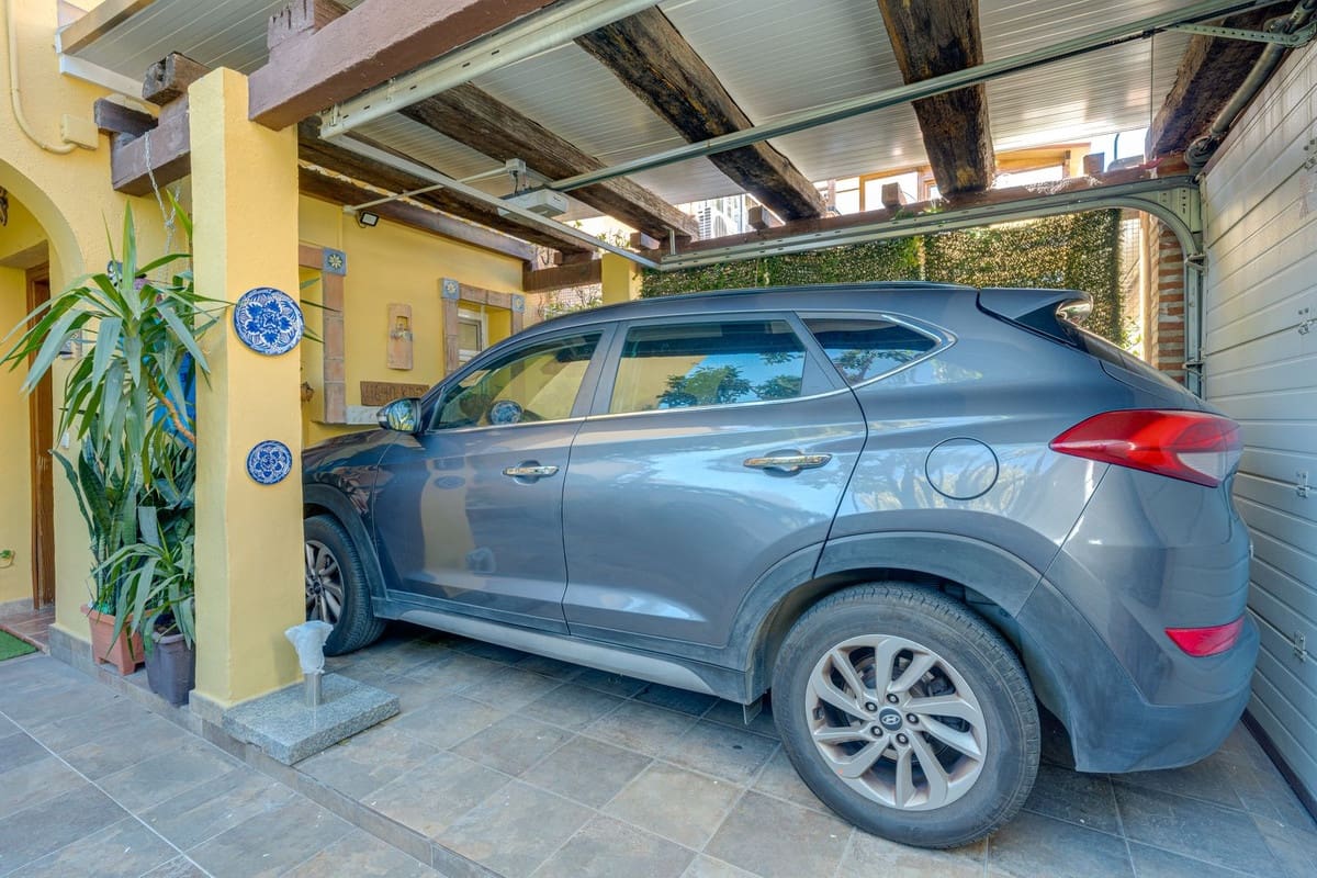 3 sypialnia Dom na sprzedaż w Las Lagunas de Mijas z basenem garażem - 490 000 € (Ref: 9749350)