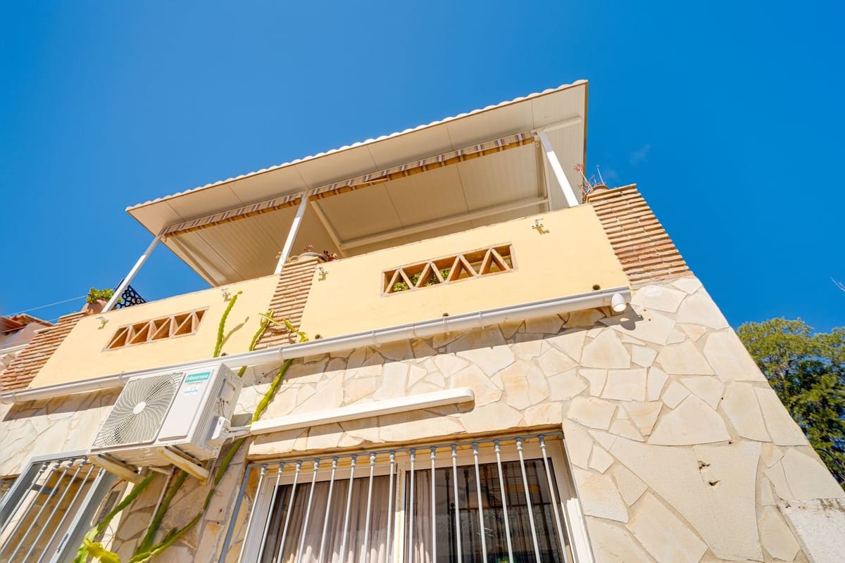 3 sypialnia Dom na sprzedaż w Las Lagunas de Mijas z basenem garażem - 490 000 € (Ref: 9749350)