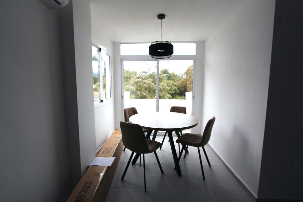 3 chambre Penthouse à vendre à Elviria avec piscine garage - 450 000 € (Ref: 9753548)