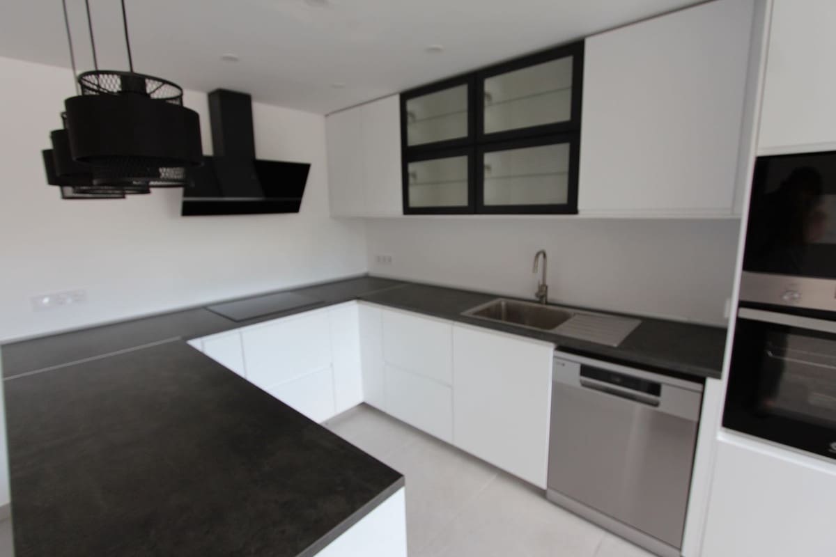 3 chambre Penthouse à vendre à Elviria avec piscine garage - 450 000 € (Ref: 9753548)