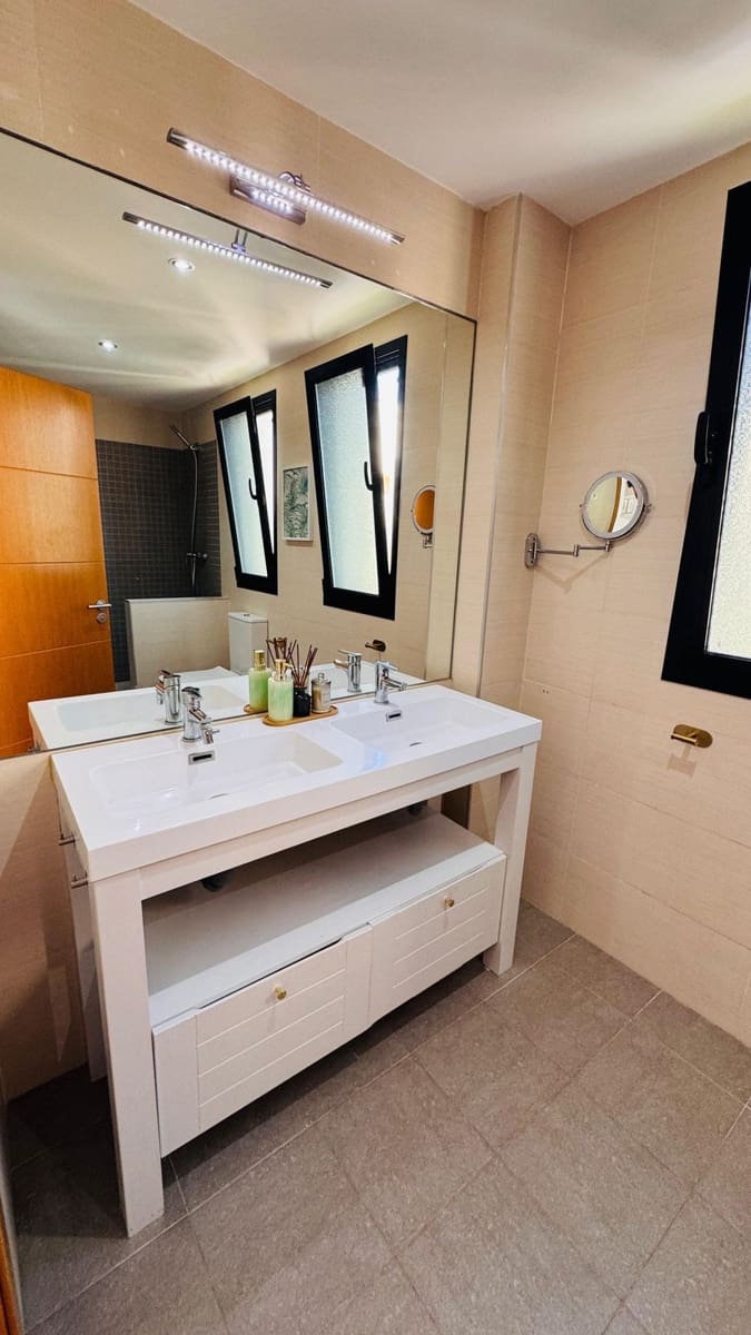 2 camera da letto Appartamento in vendita in New Golden Mile con piscina garage - 530.000 € (Rif: 9753560)