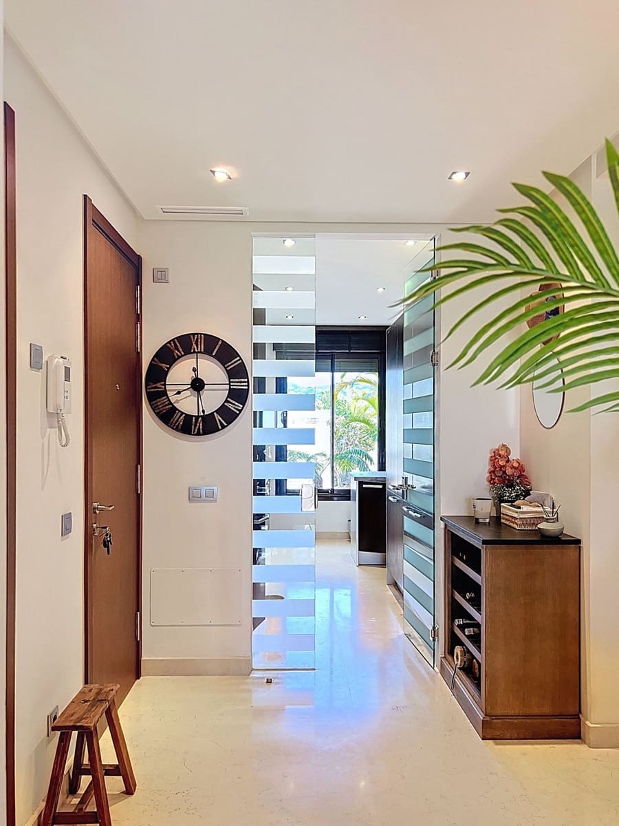 2 bedroom Apartment for sale in Benahavis with pool garage - € 575,000 (Ref: 9753566)