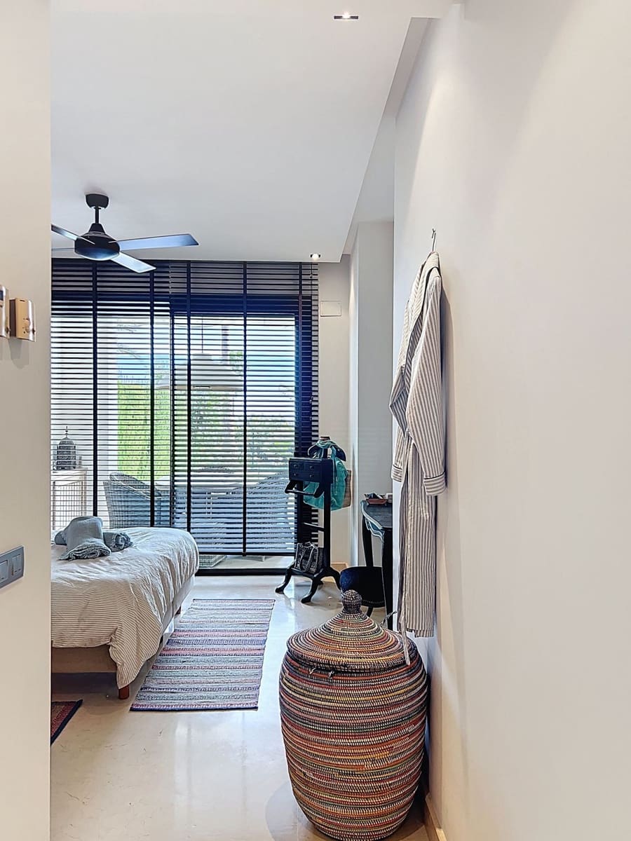 2 bedroom Apartment for sale in Benahavis with pool garage - € 575,000 (Ref: 9753566)