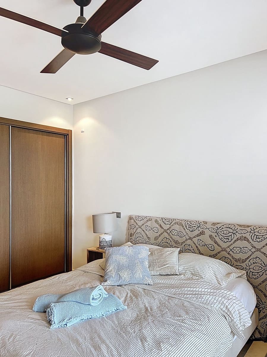 2 bedroom Apartment for sale in Benahavis with pool garage - € 575,000 (Ref: 9753566)