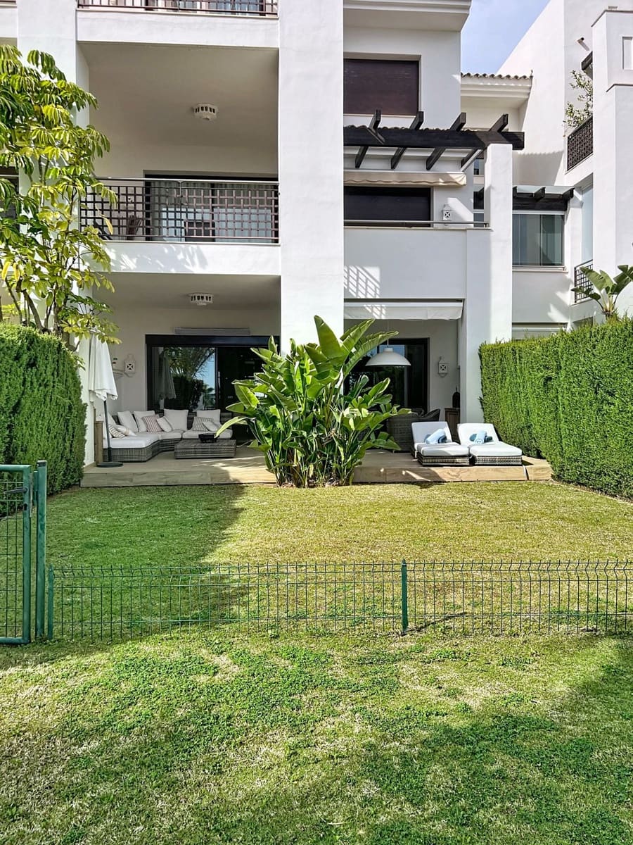 2 bedroom Apartment for sale in Benahavis with pool garage - € 575,000 (Ref: 9753566)