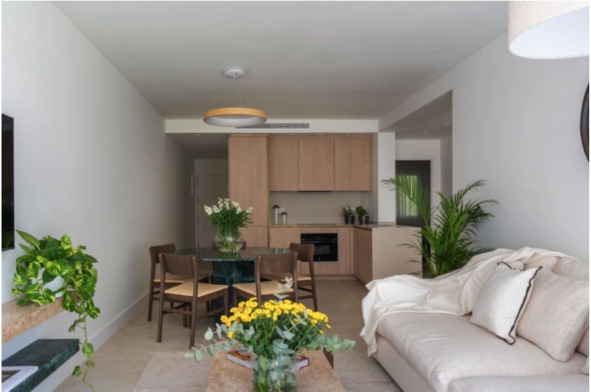 Apartamento de 3 habitaciones en La Quinta en venta con piscina garaje - 665.000 € (Ref: 9753690)