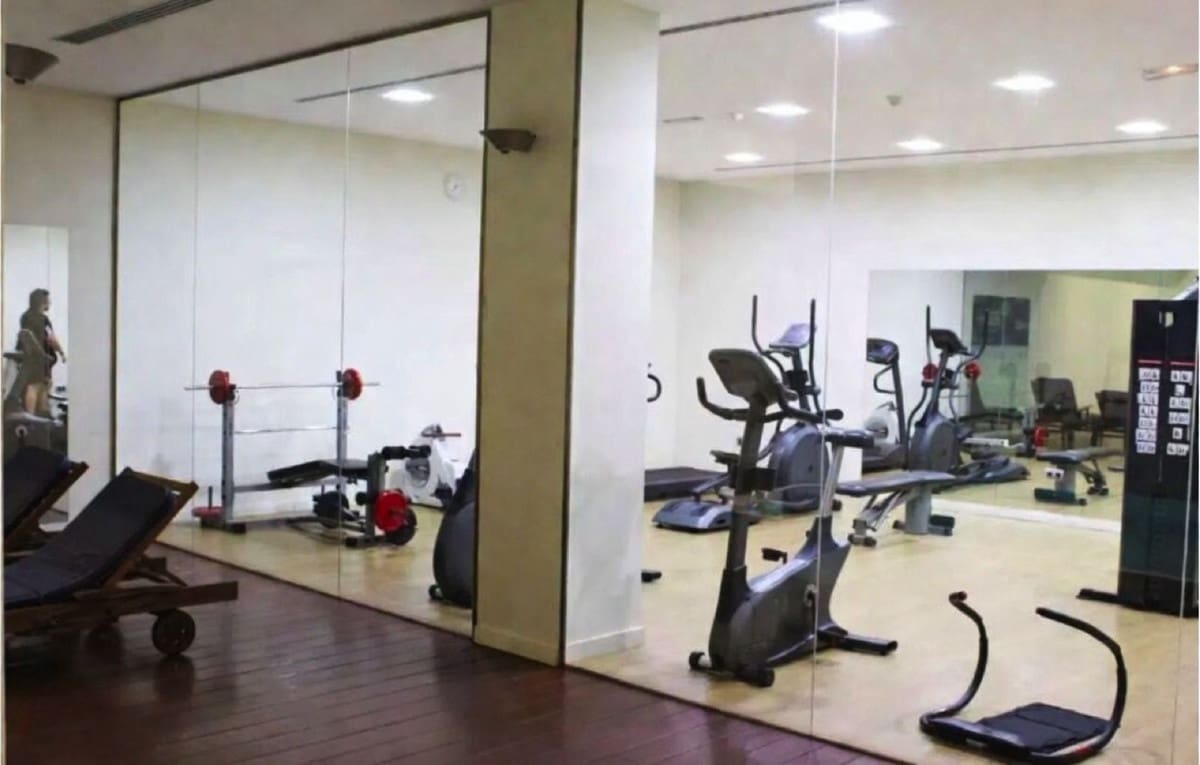 Apartamento de 2 habitaciones en Atalaya-Isdabe en venta con piscina garaje - 450.000 € (Ref: 9753700)