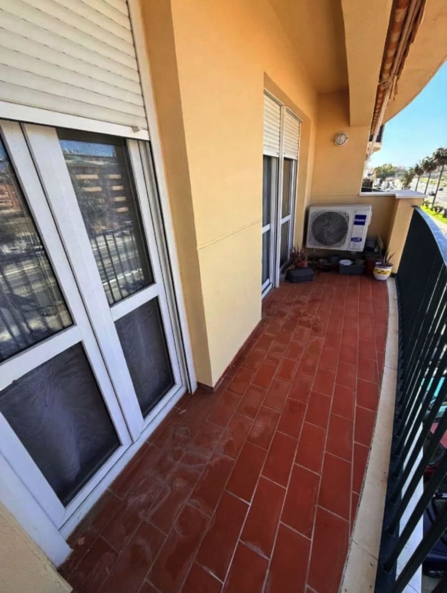 2 Zimmer Apartment zu verkaufen in San Luis de Sabinillas mit Pool - 320.000 € (Ref: 9757831)