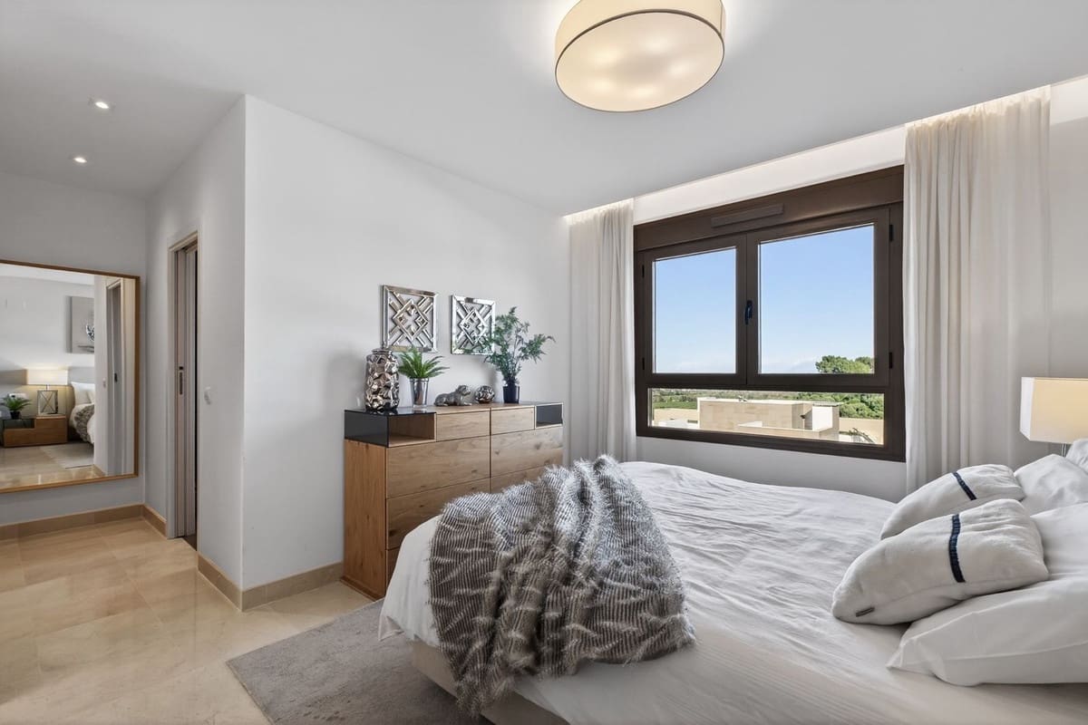 3 soveværelse Byhus til salg i La Cala Golf med swimmingpool garage - € 669.000 (Ref: 9757841)