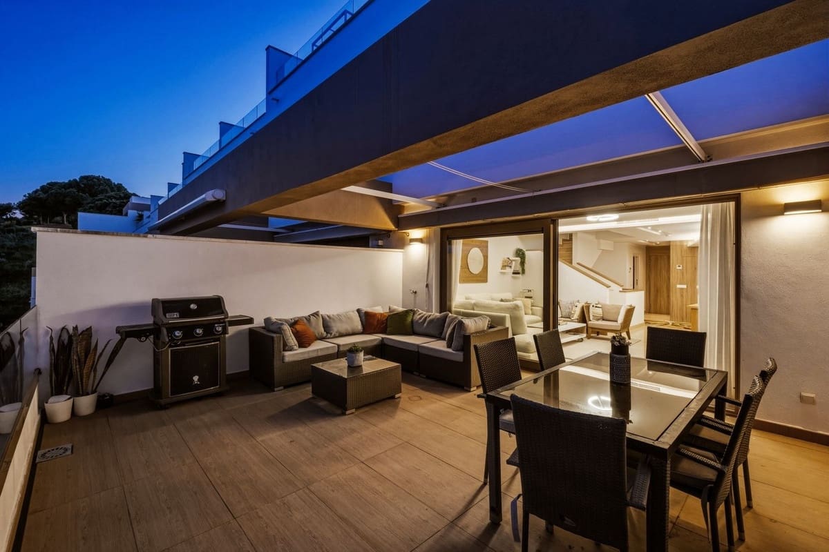 3 soveværelse Byhus til salg i La Cala Golf med swimmingpool garage - € 669.000 (Ref: 9757841)