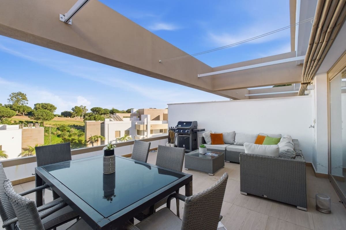 3 soveværelse Byhus til salg i La Cala Golf med swimmingpool garage - € 669.000 (Ref: 9757841)