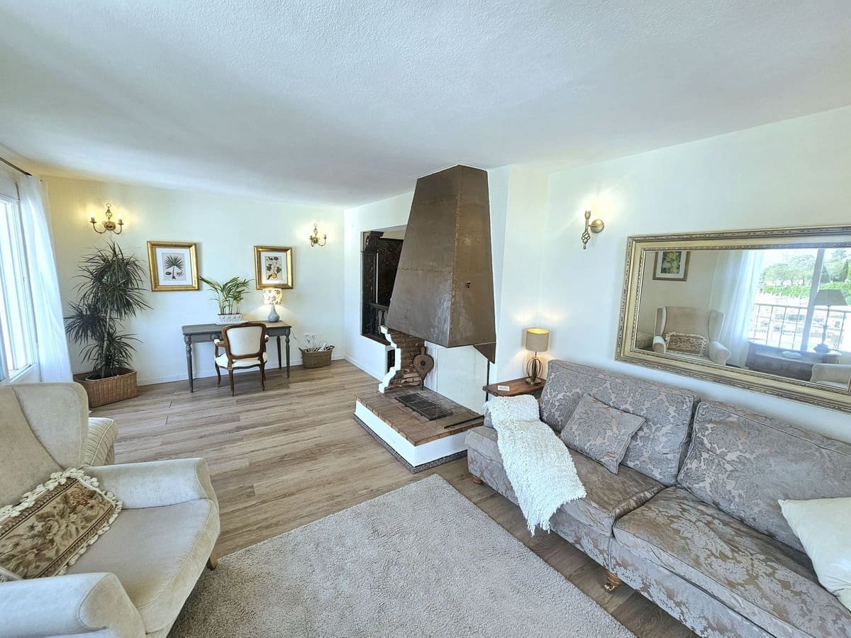 2 slaapkamer Halfvrijstaande villa te koop in Mijas - € 424.000 (Ref: 9757890)