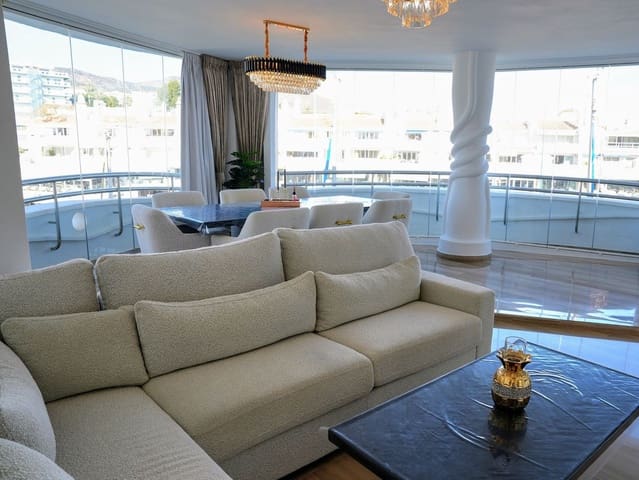 3 slaapkamer Penthouse te koop in Benalmadena Costa, Benalmádena met zwembad - € 745.000 (Ref: 9757894)