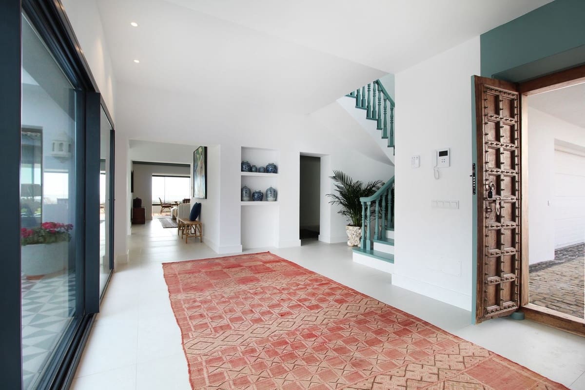 7 soverom Villa til salgs i Guadalmina med svømmebasseng garasje - € 10 500 000 (Ref: 9759503)